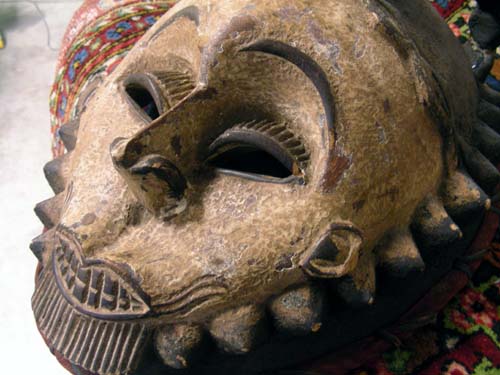 African mask